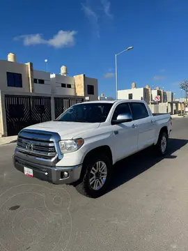 Toyota Tundra 5.7L Limited 4x4 usado (2017) color Blanco precio $515,000