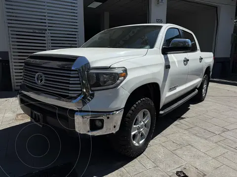 Toyota Tundra 5.7L Limited 4x4 usado (2017) color Blanco precio $679,900