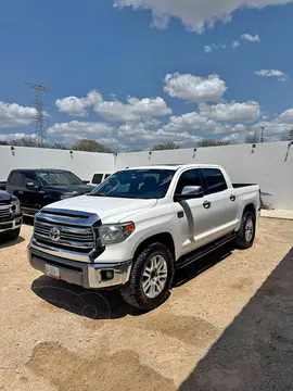 Toyota Tundra 5.7L Limited 4x4 usado (2017) color Blanco precio $550,000