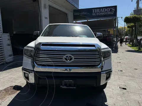 Toyota Tundra 5.7L Limited 4x4 usado (2017) color Blanco precio $679,900