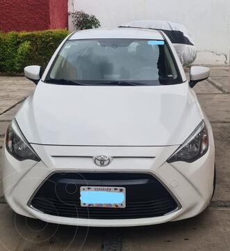 Toyota Yaris R LE Aut usado (2016) color Blanco precio $185,000