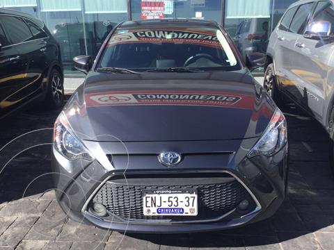 Toyota Yaris R XLE Aut usado (2019) color Azul precio $268,000