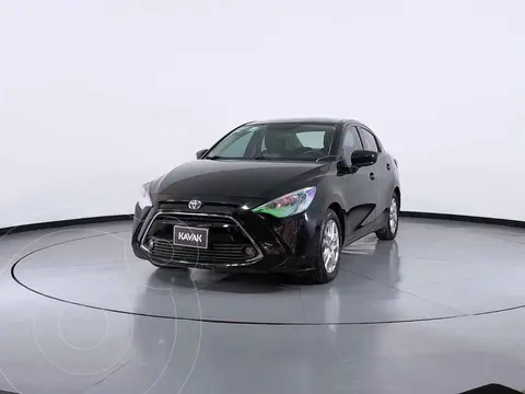 Toyota Yaris R XLE Aut usado (2017) color Negro precio $255,999