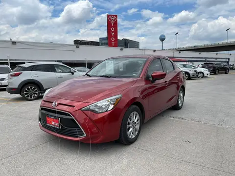 Toyota Yaris R LE Aut usado (2016) color Rojo precio $249,000