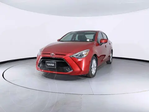 Toyota Yaris R XLE Aut usado (2018) color Rojo precio $278,999
