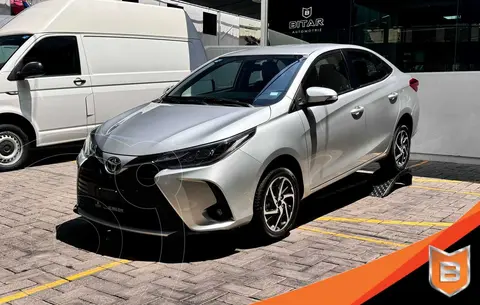 Toyota Yaris R XLE Aut usado (2021) color Plata precio $269,900