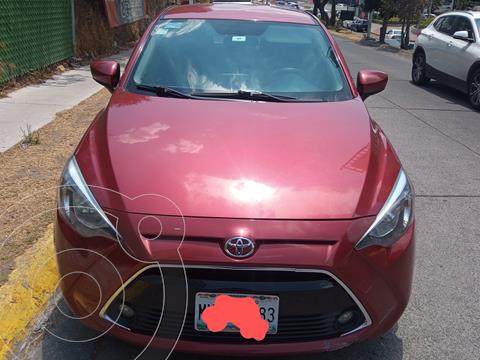 Toyota Yaris R XLE Aut usado (2016) color Rojo precio $165,000