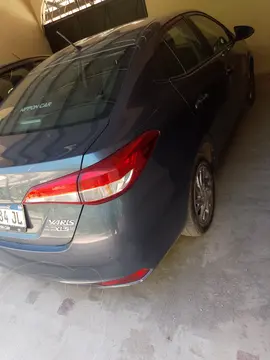 Toyota Yaris Sedan 1.5 XLS usado (2023) color Azul precio $27.000.000