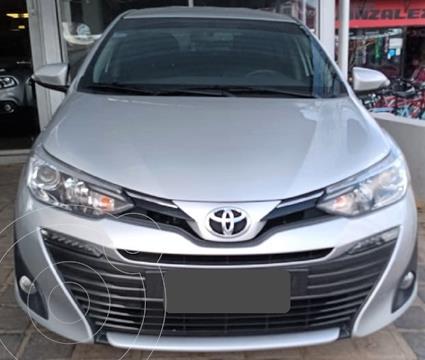 Toyota Yaris Sedan 1.5 XLS Pack CVT usado (2019) color Gris precio $1.950.000