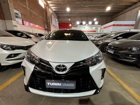 Toyota Yaris Sedan 1.5 XLS usado (2024) color Blanco precio $28.300.000