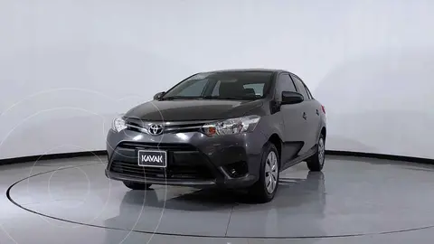 Toyota Yaris Sedan Core Aut usado (2017) color Gris precio $230,999