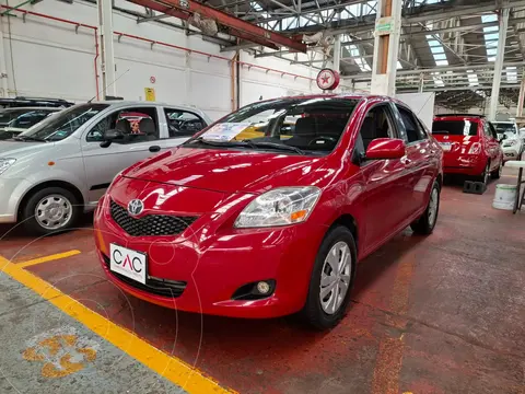Toyota Yaris Sedan Premium Aut usado (2014) color Rojo Barcelona precio $169,500