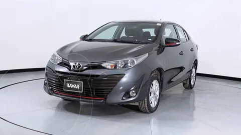 Toyota Yaris Sedan S usado (2020) color Negro precio $292,999
