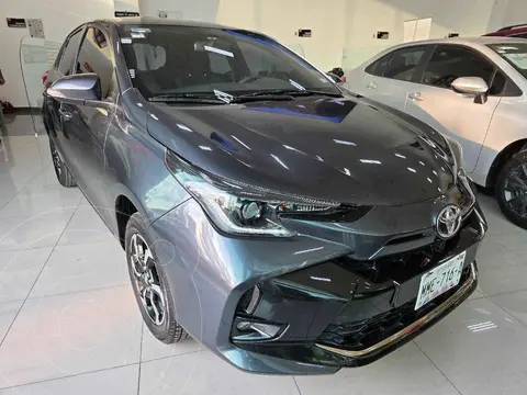 Toyota Yaris Sedan S usado (2023) color Gris precio $290,000