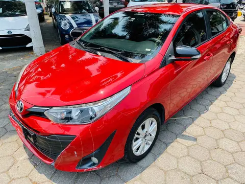 Toyota Yaris Sedan S Aut usado (2018) color Rojo financiado en mensualidades(enganche $57,250 mensualidades desde $4,222)