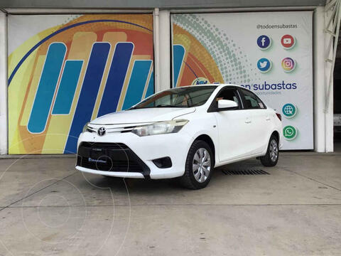Toyota Yaris Sedan Core Aut usado (2017) color Blanco precio $142,000