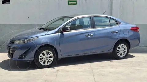 Toyota Yaris Sedan S Aut usado (2018) color Azul precio $259,000
