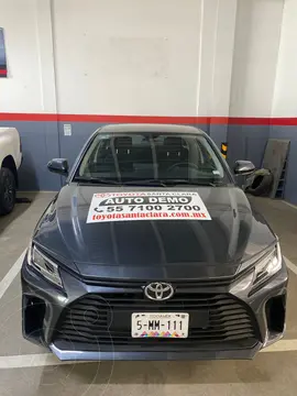 foto Toyota Yaris Sedán Base nuevo color Gris precio $299,900