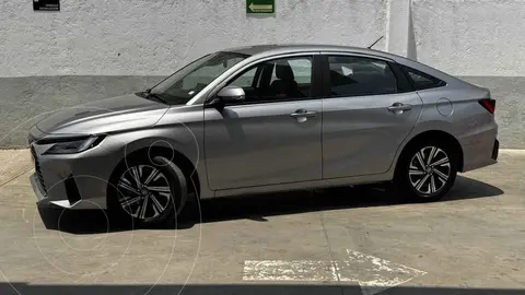 Toyota Yaris Sedan S Aut Hi usado (2024) color Gris precio $368,500