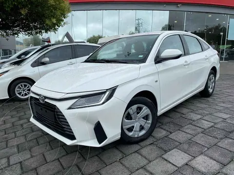 Toyota Yaris Sedan Base Aut usado (2023) color Blanco precio $309,000