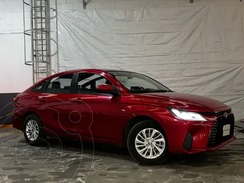 Toyota Yaris Sedan Base Aut usado (2023) color Rojo precio $315,000