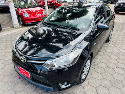 Toyota Yaris Sedan Core Aut usado (2017) color Negro precio $197,000