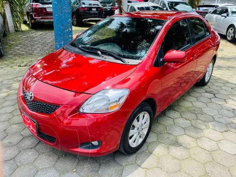 Toyota Yaris Sedan Premium Aut usado (2016) color Rojo precio $177,000