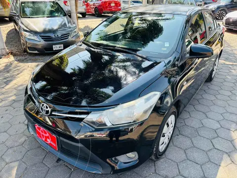 Toyota Yaris Sedan Core Aut usado (2017) color Negro precio $199,000