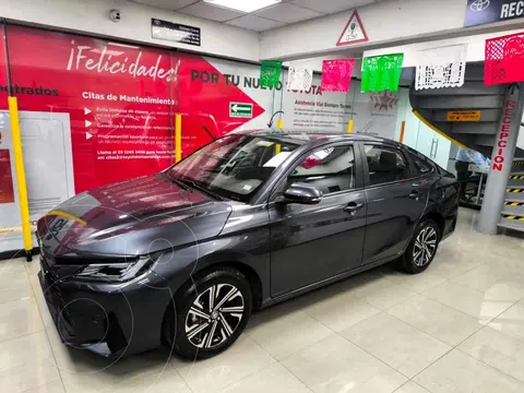 Toyota Yaris Sedan S Aut Hi usado (2023) color Gris financiado en mensualidades(enganche $71,522 mensualidades desde $7,056)
