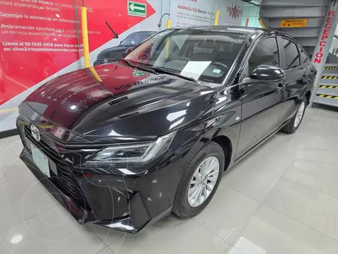 Toyota Yaris Sedan S usado (2023) color Negro financiado en mensualidades(enganche $68,200 mensualidades desde $6,728)