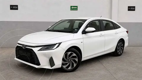 Toyota Yaris Sedan Base Aut usado (2026) color Blanco precio $410,000