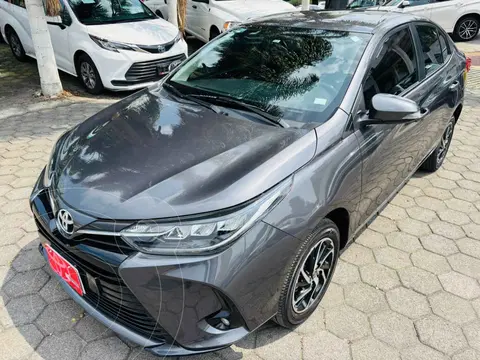 Toyota Yaris Sedan S Aut usado (2021) color Gris financiado en mensualidades(enganche $77,131 mensualidades desde $6,851)