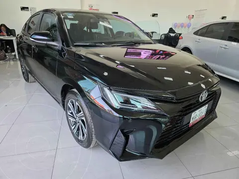 Toyota Yaris Sedan S Aut Hi usado (2024) color Negro precio $350,000