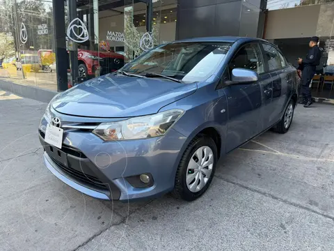 Toyota Yaris Sedan Core Aut usado (2017) color Azul precio $199,000