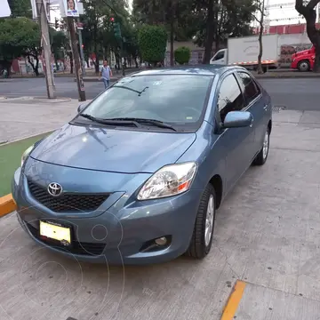 Toyota Yaris Sedan Premium Aut usado (2016) color Azul precio $188,000