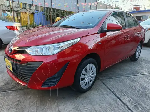 Toyota Yaris Sedan Core usado (2018) color Rojo precio $205,500