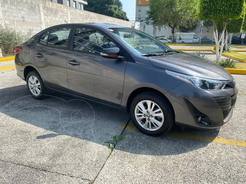 Toyota Yaris Sedan S usado (2018) color Gris precio $218,000