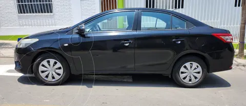 Toyota Yaris Sedan 1.3 GLi usado (2014) color Negro precio u$s8,700