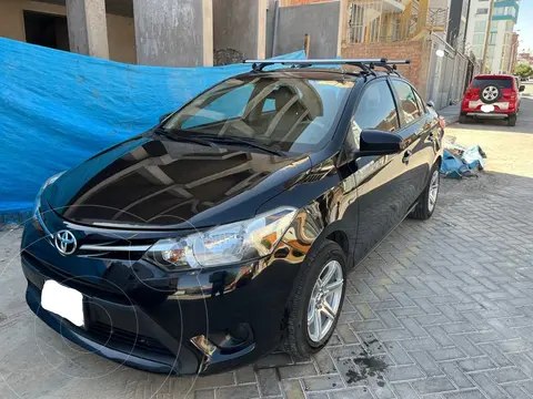 Toyota Yaris Sedan 1.3L usado (2017) color Negro precio u$s11,500