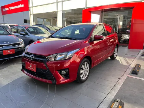 Toyota Yaris Sport 1.5 Sport usado (2017) color Rojo precio $10.980.000