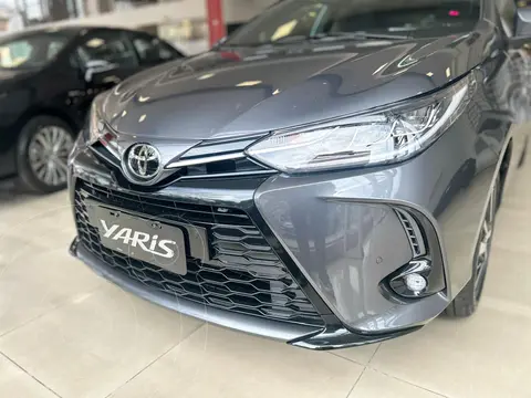Toyota Yaris 1.5 S CVT nuevo color Blanco financiado en cuotas(anticipo $12.604.000 cuotas desde $231.000)