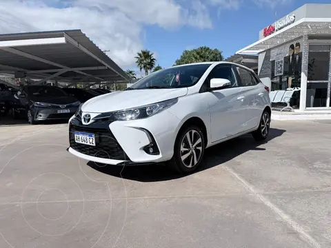Toyota Yaris YARIS 1.5 5 PTAS XLS PACK CVT usado (2025) color Blanco precio $35.000.000