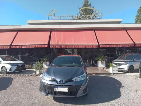 Toyota Yaris YARIS 1.5 5 PTAS XS usado (2021) color Gris precio $24.000.000