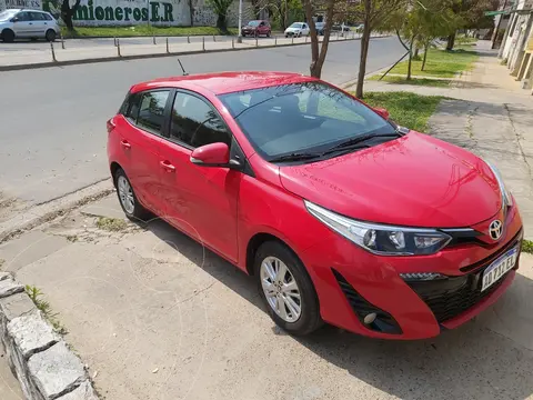 Toyota Yaris 1.5 XLS CVT usado (2019) color Rojo precio $4.500.000