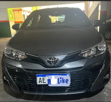 Toyota Yaris 1.5 XLS CVT usado (2020) color Gris Oscuro precio u$s20.900