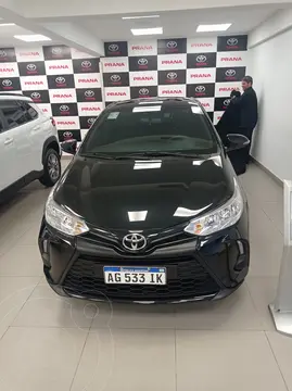 Toyota Yaris 1.5 XS usado (2024) color Negro precio $20.000.000