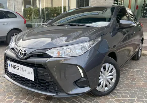 Toyota Yaris YARIS 1.5 5 PTAS XS usado (2024) color Gris precio $23.400.000