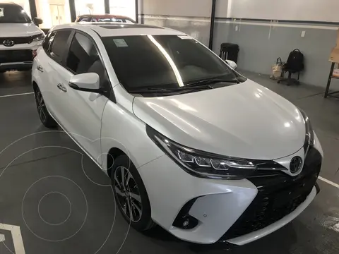 Toyota Yaris 1.5 S CVT usado (2024) color Blanco Perla precio $24.900.000