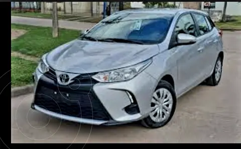 foto Toyota Yaris YARIS 1.5 5 PTAS XS usado (2025) color Gris precio $27.500.000