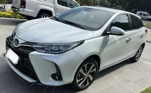 Toyota Yaris 1.5 S usado (2022) color Blanco Perla precio u$s22.800